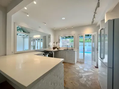 Casa com 3 Quartos à venda, 180m² no Campeche, Florianópolis