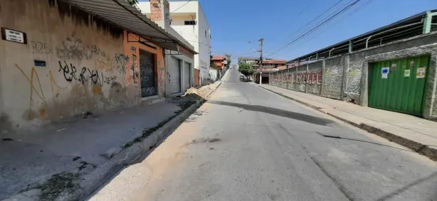 Casa com 2 Quartos à venda, 120m² no Veneza, Ribeirão das Neves