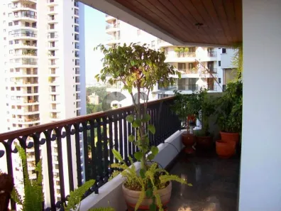 Apartamento com 3 Quartos para alugar, 310m² no Santo Amaro, São Paulo