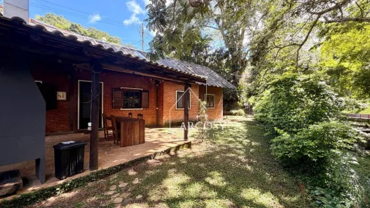 Casa de Condomínio com 2 Quartos para alugar, 100m² no Itaipava, Petrópolis