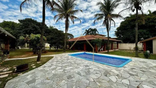 Fazenda/Sítio com 3 Quartos à venda, 269m² no Recanto Jatobá, Americana