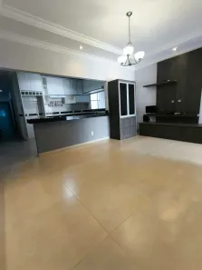 Casa com 3 Quartos à venda, 180m² no Jardim Mariliza, Goiânia