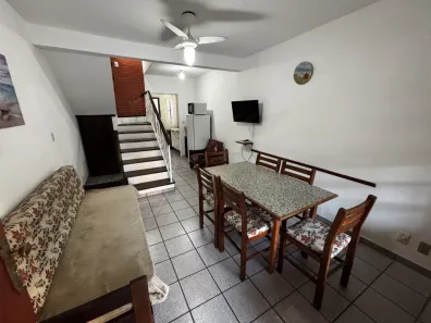 Sobrado com 2 Quartos à venda, 61m² no Canasvieiras, Florianópolis