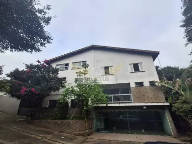 Sobrado com 4 Quartos à venda, 400m² no Vila Assunção, Santo André