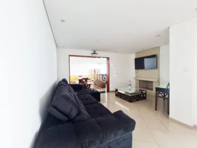Sobrado com 4 Quartos à venda, 340m² no Jardim Pacaembu, Jundiaí
