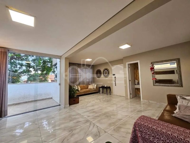 Apartamento com 5 quartos — Itapoã, Belo Horizonte