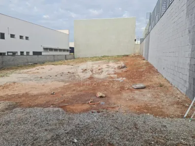 Lote/Terreno à venda, 800m² no Loteamento Industrial Veccon Zeta, Sumaré