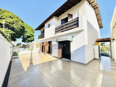 Sobrado com 4 Quartos à venda, 357m² no Jardim Alvorada, Londrina