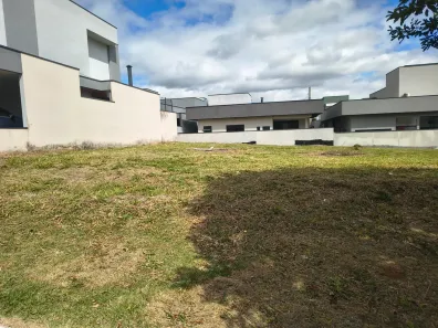 Lote/Terreno à venda, 250m² no Loteamento Floresta, São José dos Campos