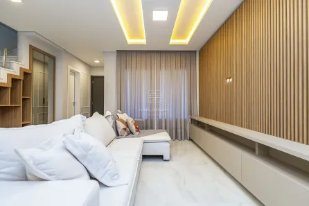 Sobrado com 3 Quartos à venda, 192m² no Água Verde, Curitiba