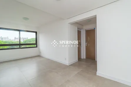 Apartamento com 2 Quartos para alugar, 70m² no Passo da Areia, Porto Alegre