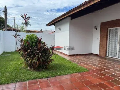 Casa com 4 Quartos à venda, 185m² no Loteamento Balneário Camburi, Caraguatatuba