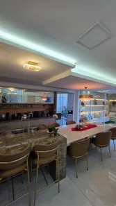 Casa com 5 Quartos à venda, 555m² no Serrinha, Fortaleza
