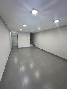 Sobrado com 3 Quartos à venda, 130m² no Parque Maria Domitila, São Paulo