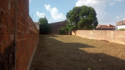 Imóvel Comercial à venda, 335m² no Parque São João, Bauru