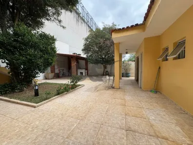 Casa com 4 Quartos à venda, 250m² no Jardim Marajoara, São Paulo