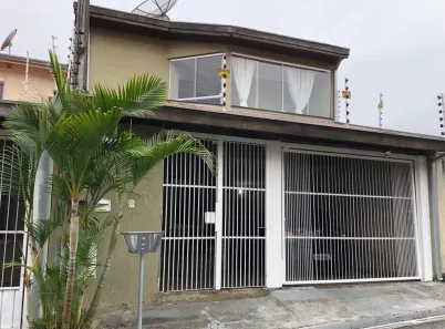 Sobrado com 4 Quartos à venda, 175m² no Loteamento Villa Branca, Jacareí