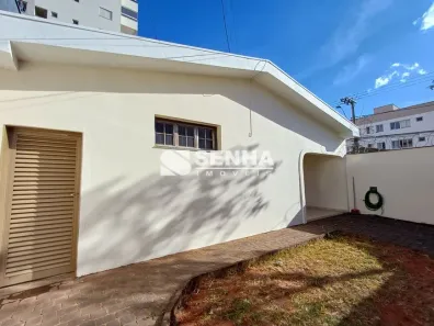 Casa com 3 Quartos para alugar, 116m² no Santa Mônica, Uberlândia