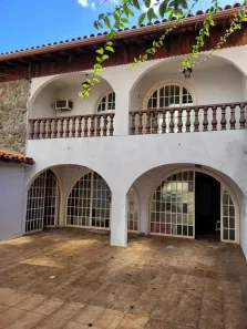 Sobrado com 6 Quartos à venda, 250m² no Taguatinga Sul, Brasília