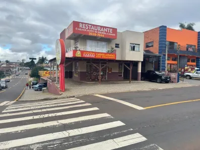 Imóvel Comercial com 4 Quartos à venda, 800m² no Uvaranas, Ponta Grossa