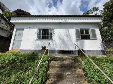 Casa com 2 Quartos para alugar, 68m² no Granja Guarani, Teresópolis