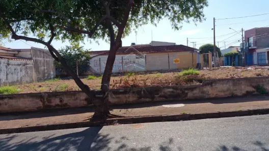 Lote/Terreno à venda, 643m² no Centro, Sertãozinho