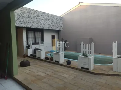Casa com 2 Quartos à venda, 104m² no Igara, Canoas