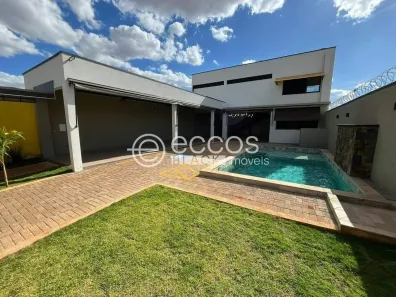 Imóvel Comercial à venda, 204m² no Novo Mundo, Uberlândia