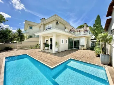 Sobrado com 4 Quartos para alugar, 358m² no Golf Gardens, Carapicuíba