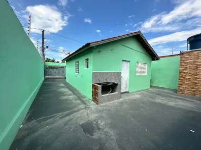 Casa com 3 Quartos para alugar, 90m² no Residencial Ilza Therezinha Picoli Pagot, Cuiabá