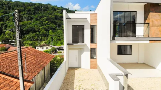 Sobrado com 2 Quartos à venda, 80m² no Água Verde, Blumenau