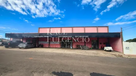 Ponto Comercial para alugar, 695m² no Leonor, Londrina