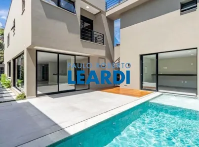 Casa com 4 Quartos à venda, 335m² no Jardim Paulistano, São Paulo