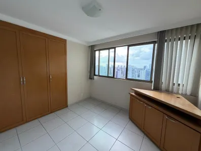 Apartamento com 4 Quartos à venda, 208m² no Jaqueira, Recife