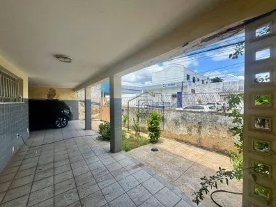 Casa com 4 Quartos à venda, 199m² no Alecrim, Natal