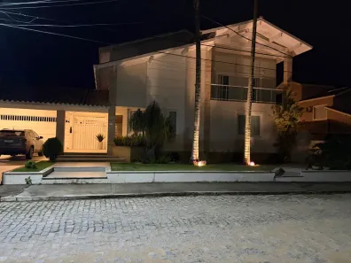 Casa de Condomínio com 5 Quartos para alugar, 600m² no Vila da Rainha, Campos dos Goytacazes
