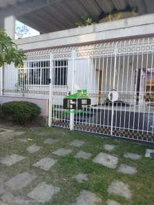 Casa com 3 Quartos para alugar, 349m² no Vila Valqueire, Rio de Janeiro