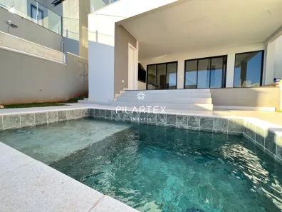Sobrado com 3 Quartos à venda, 202m² no Conjunto Habitacional Alexandre Urbanas, Londrina