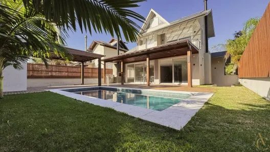 Casa com 3 Quartos à venda, 486m² no Barra da Lagoa, Florianópolis