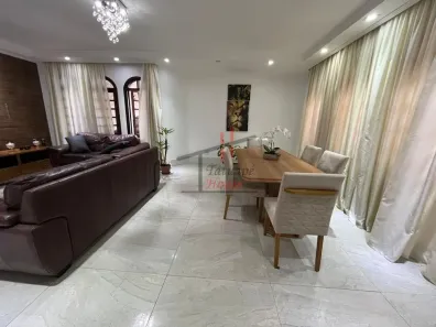 Sobrado com 3 Quartos à venda, 300m² no Vila Carrão, São Paulo