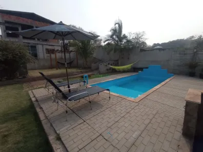 Fazenda/Sítio com 2 Quartos à venda, 180m² no Canaã, Londrina