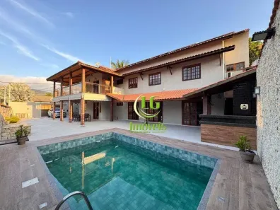 Casa com 6 Quartos para alugar, 223m² no Itaipu, Niterói