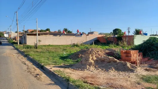 Lote/Terreno à venda, 250m² no Jardim Alvorada, Monte Mor