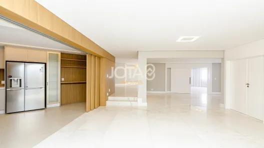 Apartamento com 4 Quartos para alugar, 442m² no Santa Felicidade, Curitiba