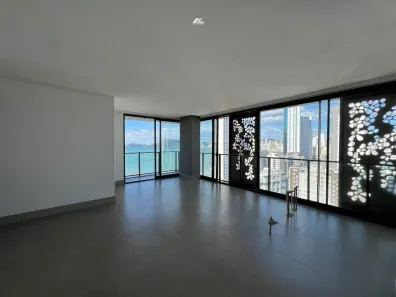 Apartamento com 3 Quartos à venda, 125m² no Pioneiros, Balneário Camboriú