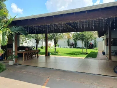 Casa de Condomínio com 3 Quartos à venda, 250m² no Recanto dos Nobres I, Agudos