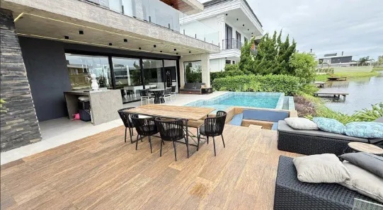 Casa de Condomínio com 5 Quartos à venda, 331m² no , Xangri-lá