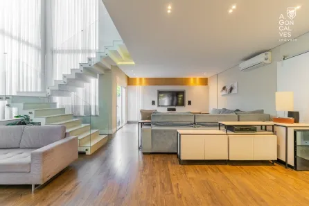 Casa de Condomínio com 4 Quartos à venda, 460m² no Tingui, Curitiba