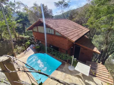 Casa com 1 Quarto à venda, 75m² no Pedro do Rio, Petrópolis