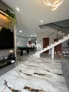 Sobrado com 3 Quartos à venda, 230m² no Santa Regina, Itajaí